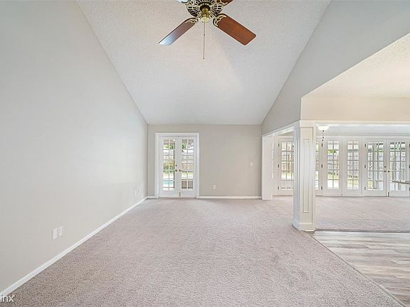 3rd image of 15503 Bear Creek Dr