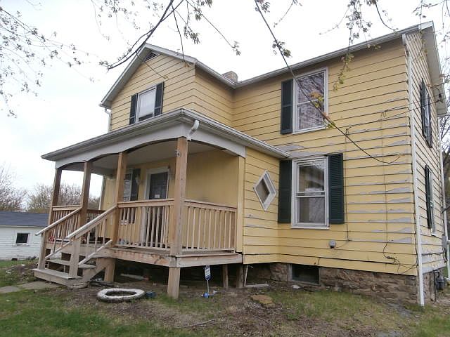 1st image of 48744 Belmont Ave