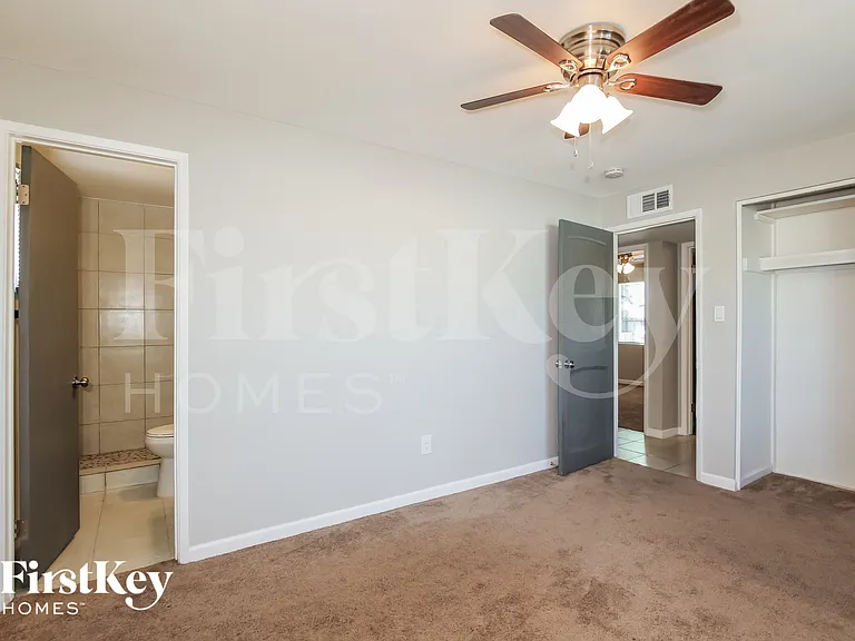 14049 N 37th Way — Photo 9
