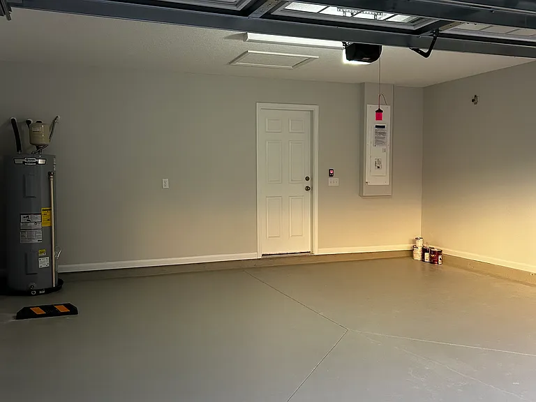 829 Jackson Rd — Photo 2
