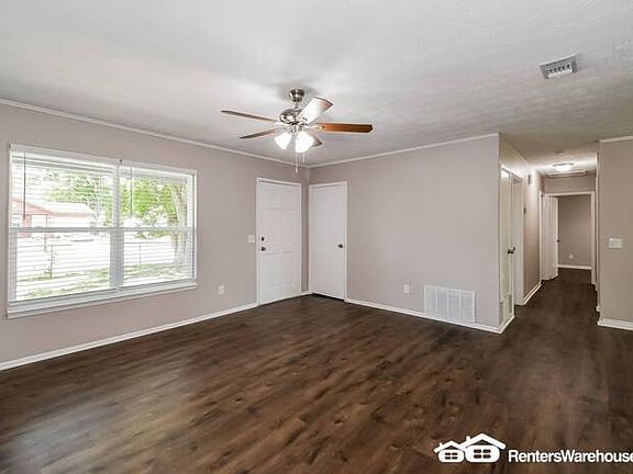 5th image of 4427 Jade Dr E