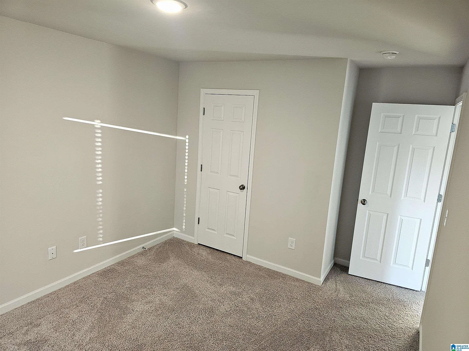 3 bed, 2.5 bath, 2150 sqft, $1,695 — Photo 3