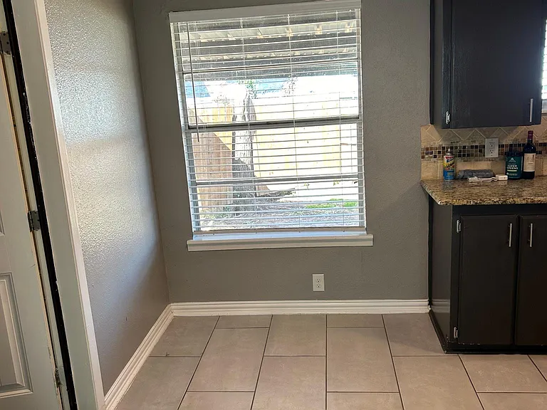 3932 Alamo Ave — Photo 5