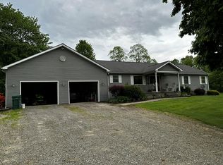 10716 County Line Rd, Greenville, PA 16125