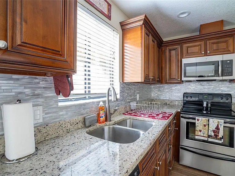 5008 E Liberty St — Photo 19