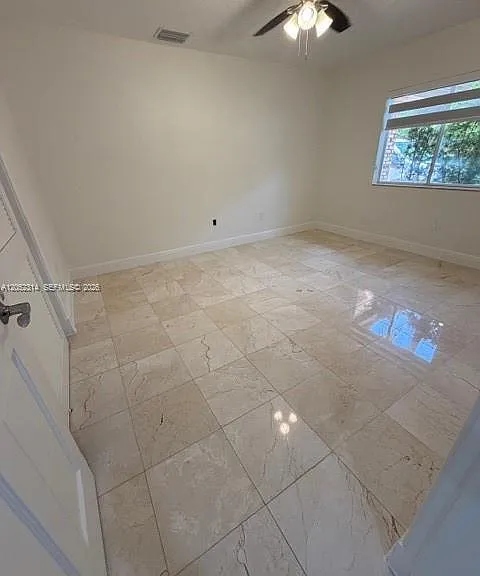 10425 SW 62nd St — Photo 6