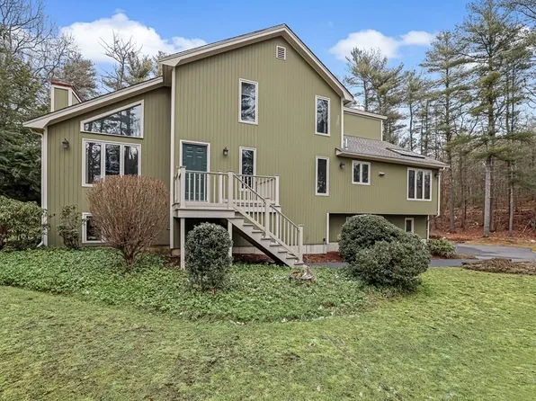 10 Jethol Dr, Assonet, MA 02702