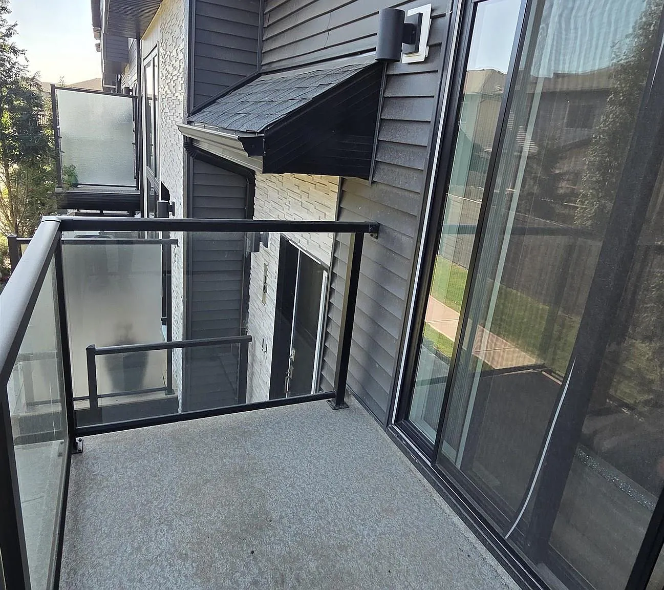 3 bed, 2.5 bath, 1711 sqft, $2,500 — Photo 4