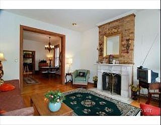 3rd image of 518 W Eugenie St