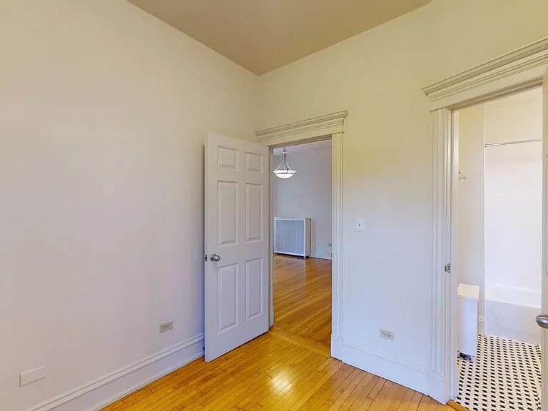 5533 S. Blackstone — Photo 30