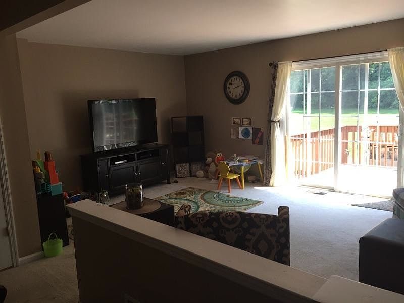 2nd image of 164 Nicole Way