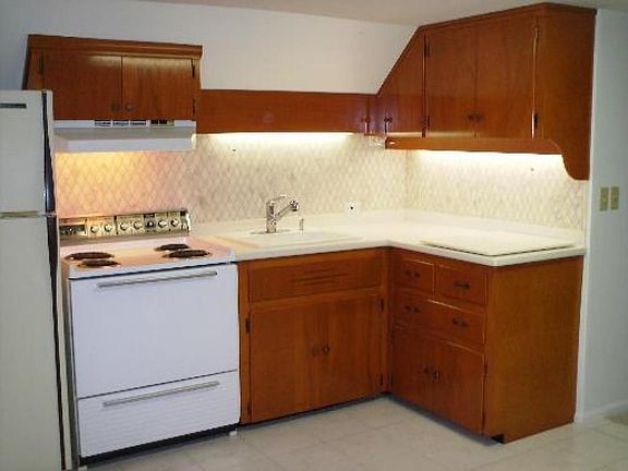 3rd image of 504 S Villa Ave
