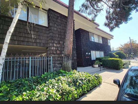 5th image of 3704 Bonnie Ln #1
