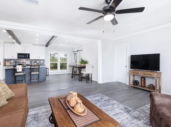 1895 County Road 472, Rochelle, TX 76872