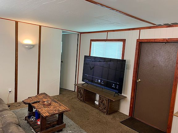 2nd image of 315 W Main St Trailer 14
