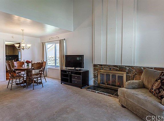 4th image of 29178 Flowerpark Dr