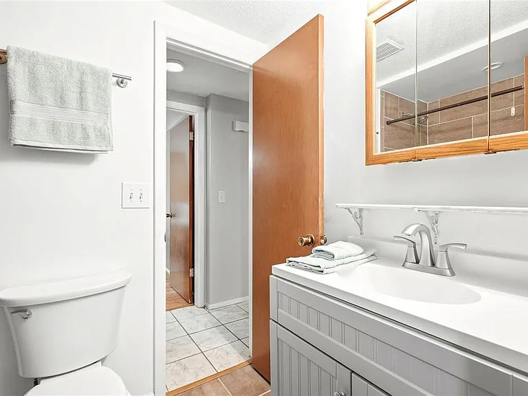 1008 Heron Ct — Photo 33