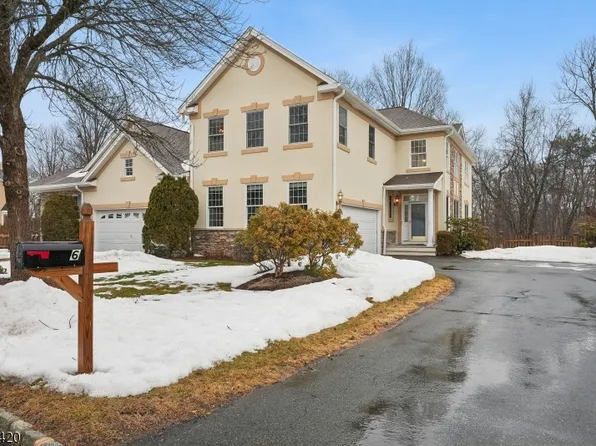6 Brown Ct, Chester Twp., NJ 07930