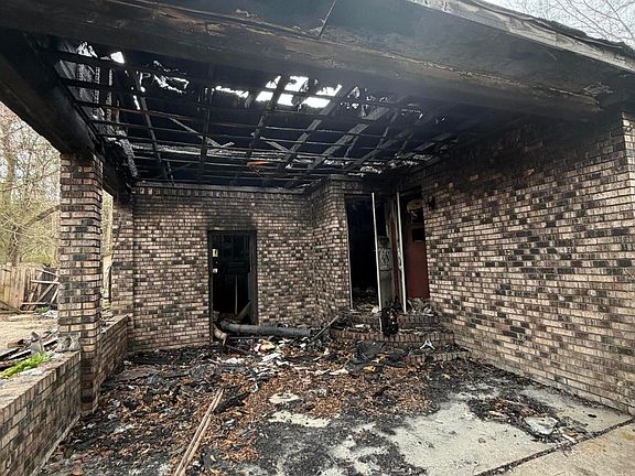 5th image of 804 Barkley Rd