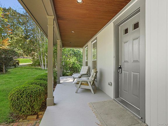 4th image of 122 Harriman Road