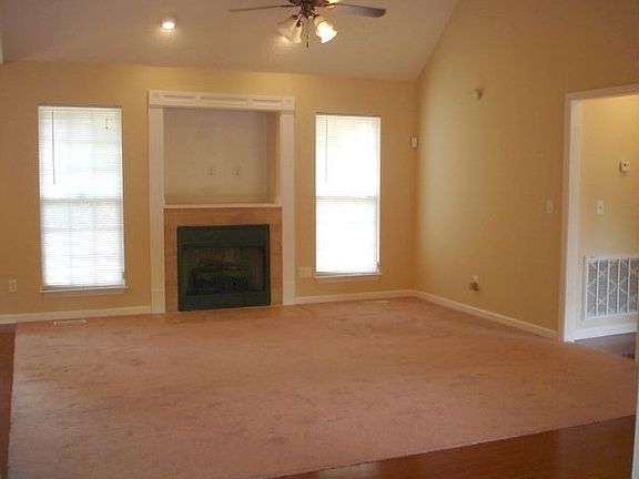 3rd image of 7960 Stillwater Cir