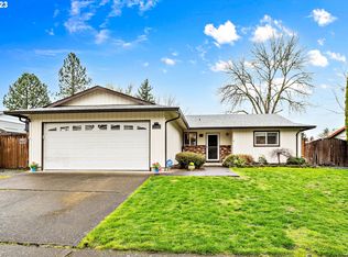 3708 E Madrona Dr, Newberg, OR 97132