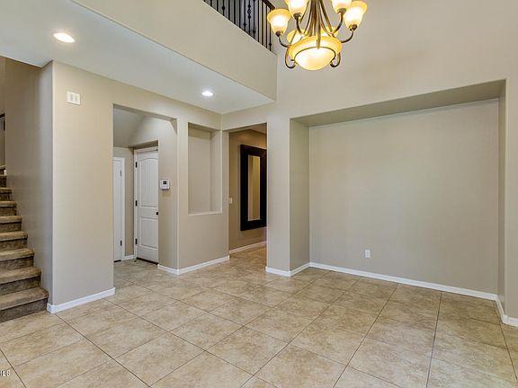 5th image of 1129 E Sourwood Dr