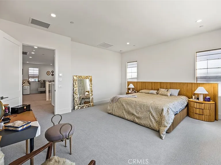 135 Oakstone — Photo 24