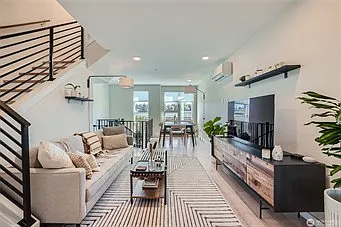 1012 NE 112th St #1012 — Photo 1