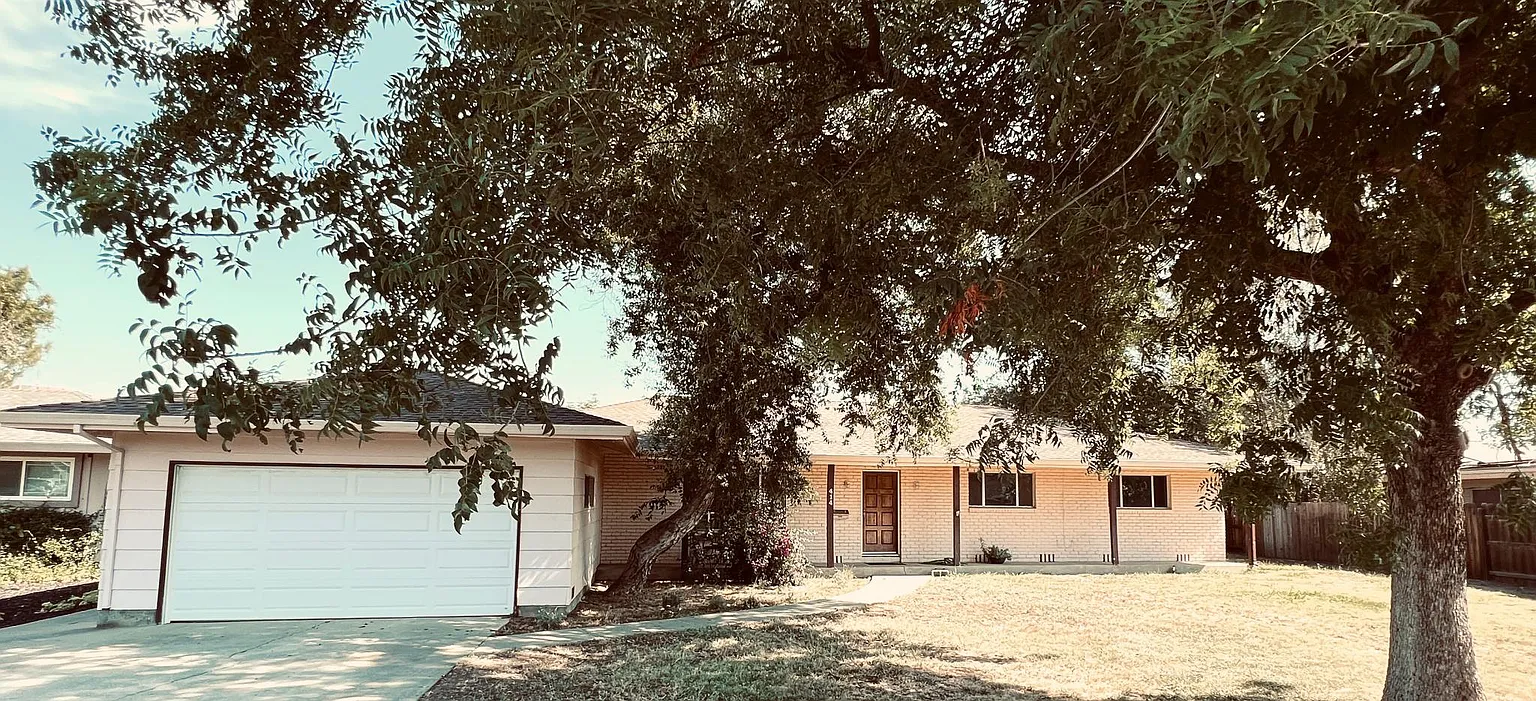 414 Baylor Dr photo 1