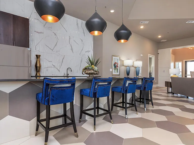 Alton Park Apartments — Photo 25