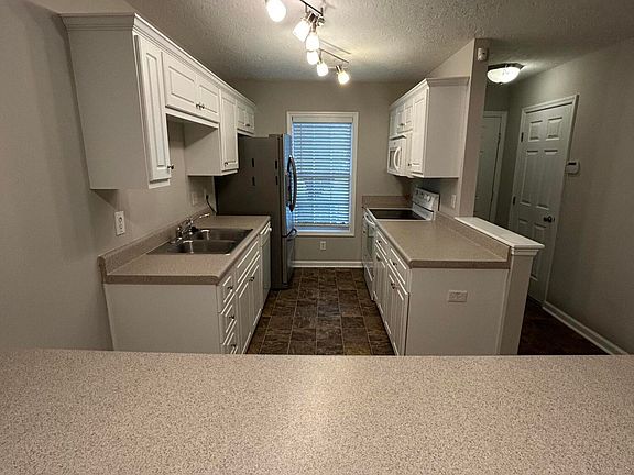 4th image of 6005 Sanibel Drive