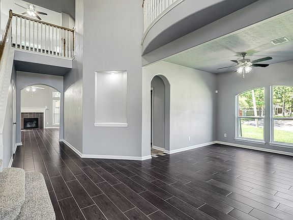 4th image of 3720 Armand Dr