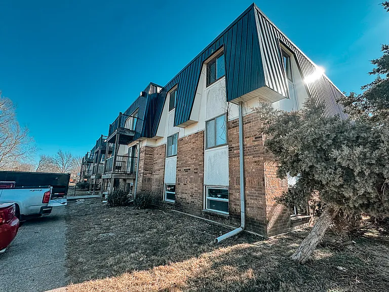 Prairie West Apartments — Photo 3