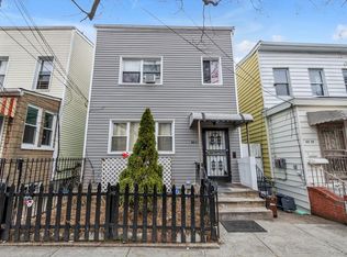 8835 75th St, Woodhaven, NY 11421