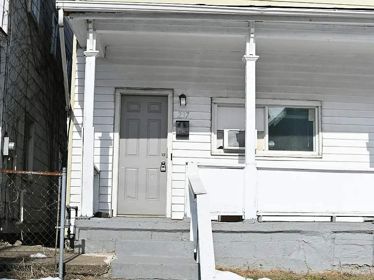 237 E 17th Ave — Photo 14