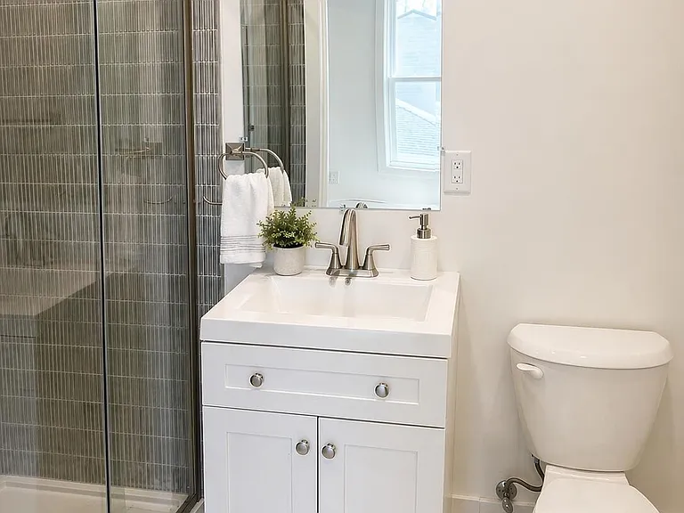 506 Bath Ave #2 — Photo 9