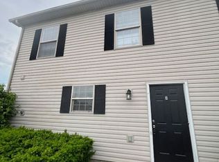 921 Altamont Ct APT A, Versailles, KY 40383