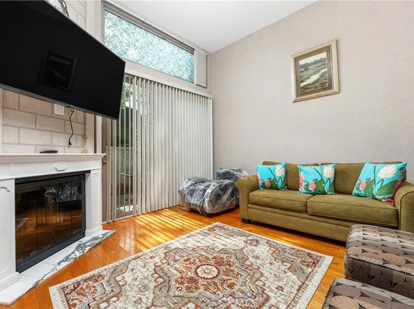 6201 Shoup Ave Unit 75, Woodland Hills, CA 91367