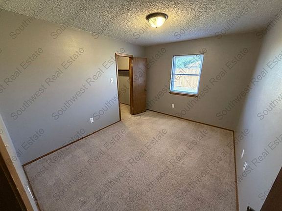 5th image of 521 Merrill Dr