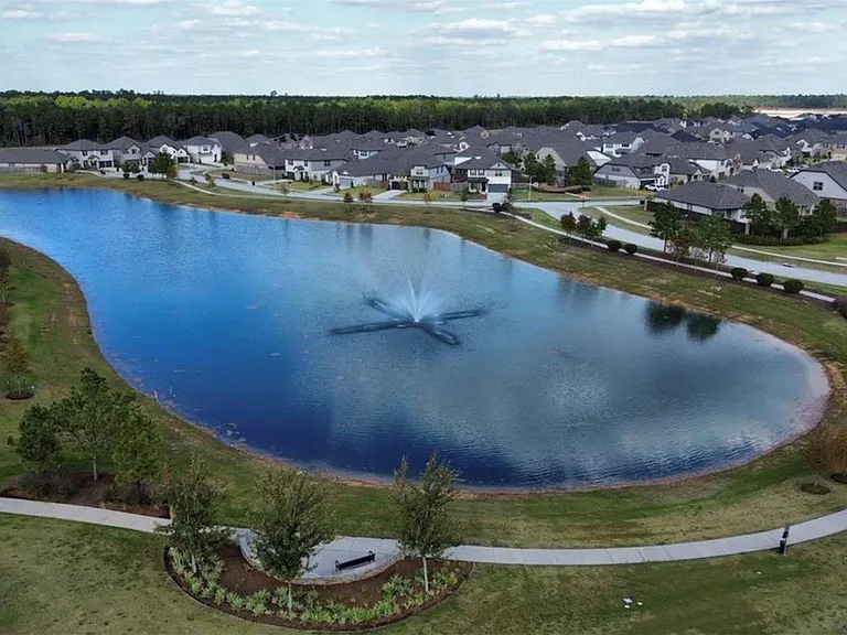 16412 Big Hickory Dr — Photo 21