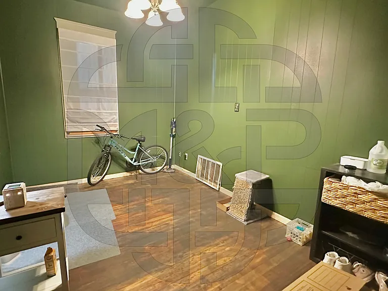 226 N Main St #5 — Photo 8