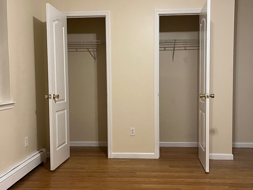 Master BR with dual closets