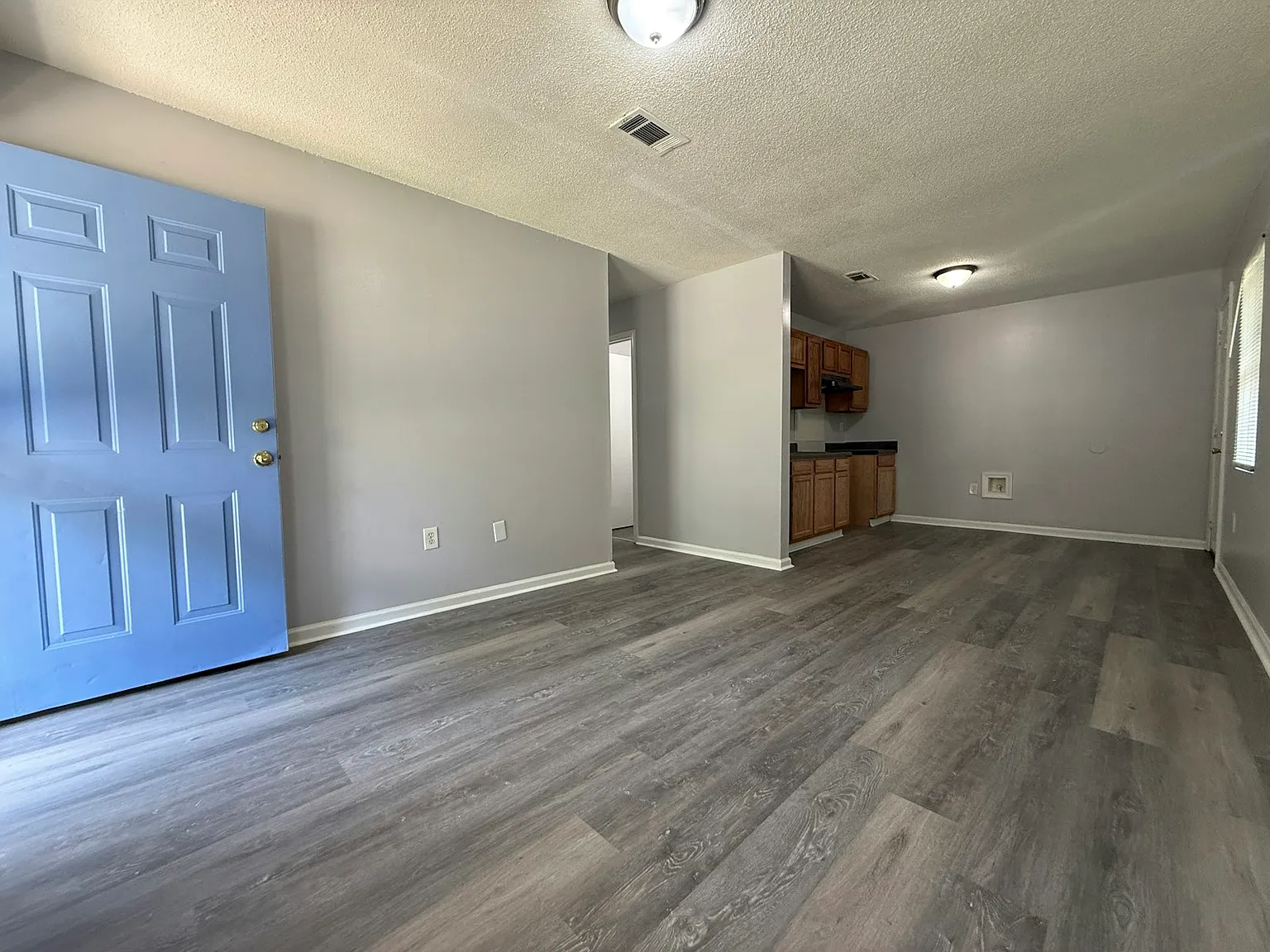 3544 Hicky Street — Photo 2
