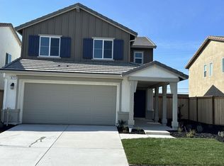 477 Rainbow Falls Ln, Manteca, CA