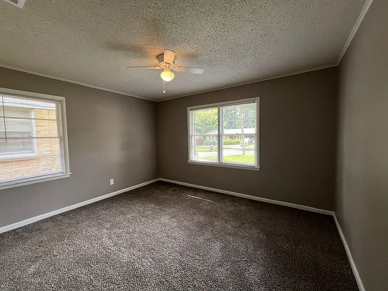3642 Hallbrook St — Photo 7