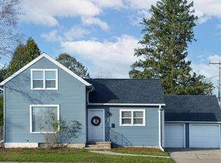 724 E Calumet St, Appleton, WI 54915