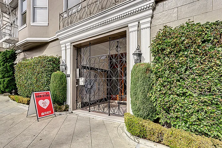 2240 Golden Gate Ave — Photo 19