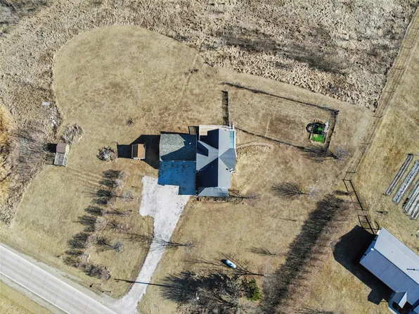 5825 G24 Hwy, Carlisle, IA 50047