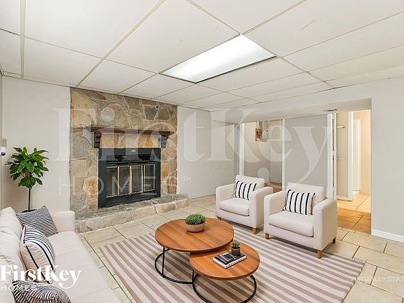 4th image of 7901 Sunset Cir